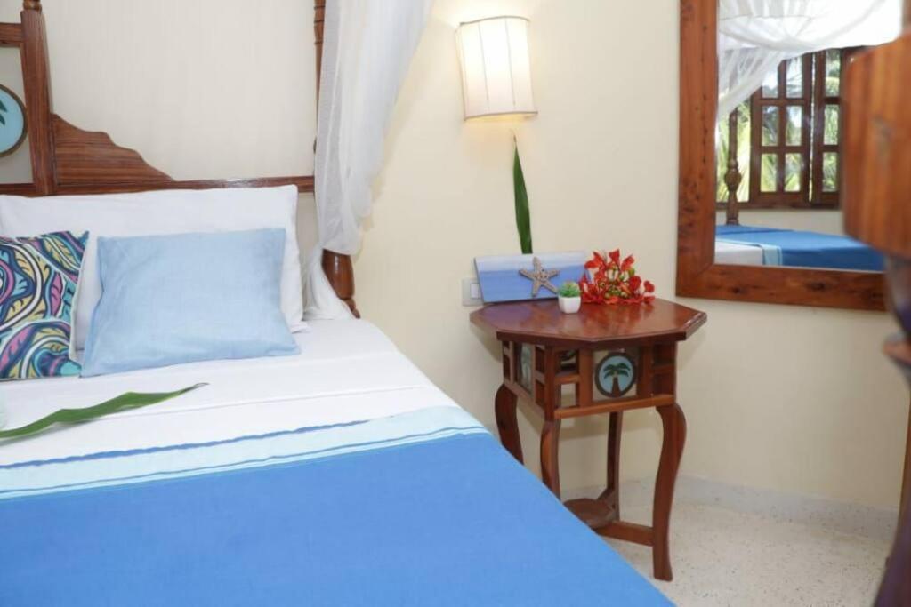 Tembo Beach Cottage Malindi Exterior photo