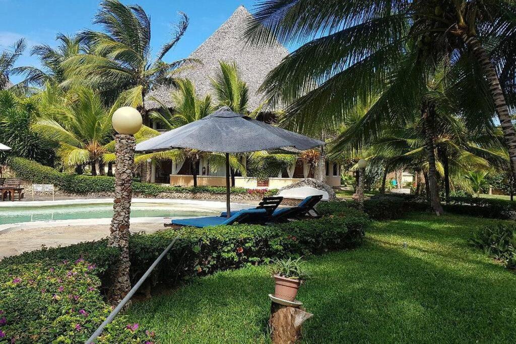 Tembo Beach Cottage Malindi Exterior photo